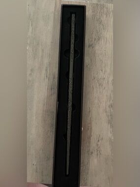 Harry Potter Elder Wand Universal Studios Wizarding World Ollivanders Wand w/ Bx